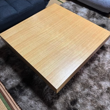 IDEE ���[�e�[�u��